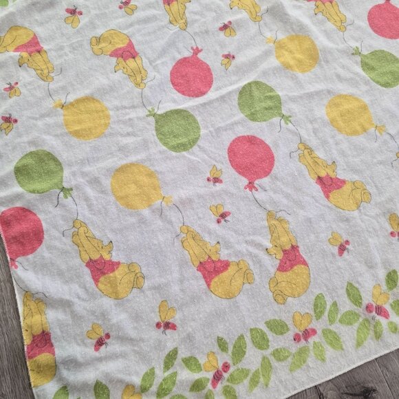 Vintage Disney Winnie The Pooh Baby Blanket With Balloons & Bees 30x30 Inches - Picture 3 of 3